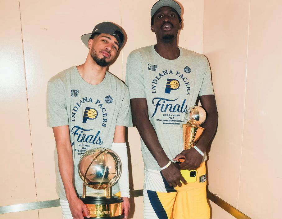 西亚卡姆赛事官方发布问鼎冠军新规，老鹰争议不断！的简单介绍