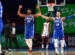  鼓号队表演视频完整版 